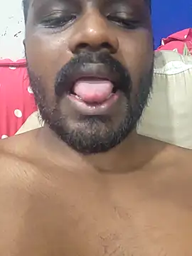 Snapshot of singletamilguy chatting on 26, 3, 2026 singletamilguy online show from 26, 3, 2026