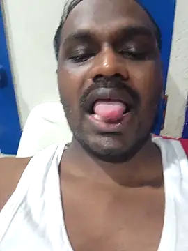 Snapshot of singletamilguy chatting on 19, 4, 2026 singletamilguy online show from 19, 4, 2026