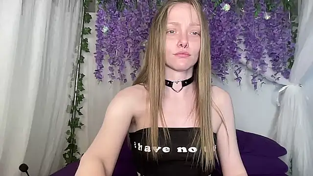Snapshot of ElfGirlAna chatting on 11, 5, 2026 ElfGirlAna online show from 11, 5, 2026
