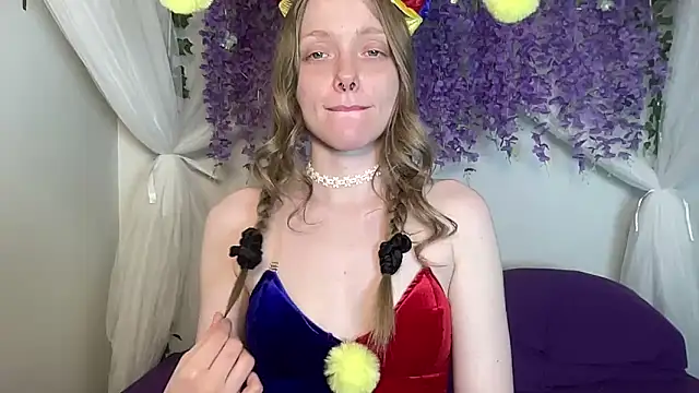 Snapshot of ElfGirlAna chatting on 13, 5, 2026 ElfGirlAna online show from 13, 5, 2026