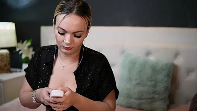 DaliaParis online show from 13, 6, 2026