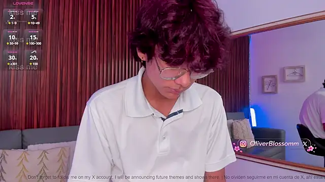 Snapshot of Oliver20__ chatting on 21, 7, 2026 Oliver20 online show from 21, 7, 2026