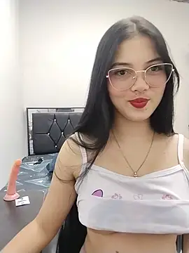Snapshot of veleria_allurin chatting on 19, 6, 2026 veleria allurin online show from 19, 6, 2026
