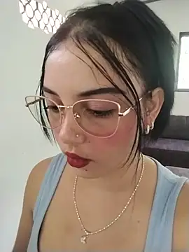 Snapshot of veleria_allurin chatting on 15, 7, 2026 veleria allurin online show from 15, 7, 2026