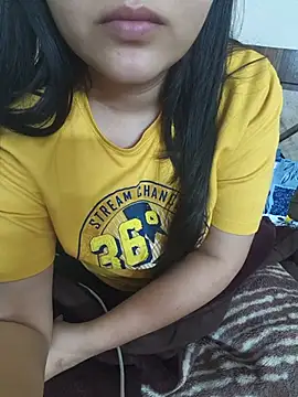 Snapshot of neelam_rawat chatting on 29, 5, 2026 neelam rawat online show from 29, 5, 2026