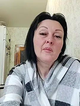 HelgaDennis online show from 9, 4, 2026