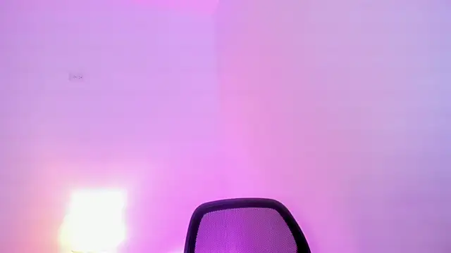 Snapshot of SalomeFire chatting on 9, 6, 2026 SalomeFire online show from 9, 6, 2026