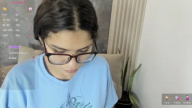 Snapshot of alina_sauvage chatting on 2, 6, 2026 alina sauvage online show from 2, 6, 2026