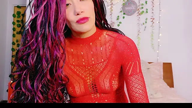 Ajua  Uva online show from 10, 5, 2026