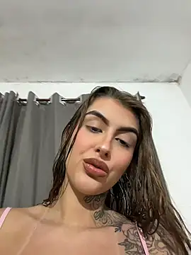 Snapshot of miiabellovic chatting on 9, 7, 2026 miiabellovic online show from 9, 7, 2026