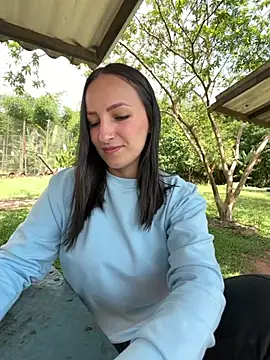 Silvia G online show from 22, 4, 2026