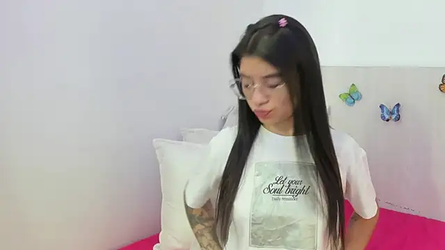 LindaCatalina  online show from 18, 7, 2026