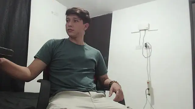 Snapshot of Lucifeeeer_666 chatting on 20, 3, 2026 Lucifeeeer 666 online show from 20, 3, 2026