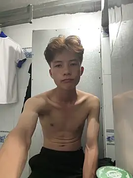 Nguyencuong1999 online show from 28, 4, 2026