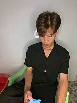 Nguyencuong1999 online show from 20, 5, 2026