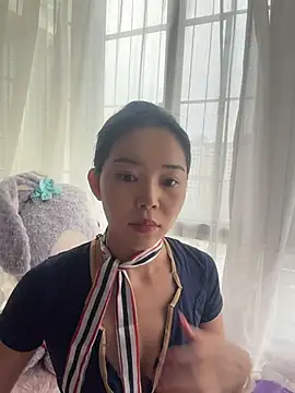 Snapshot of kiki-chloe chatting on 15, 4, 2026 kiki-chloe online show from 15, 4, 2026