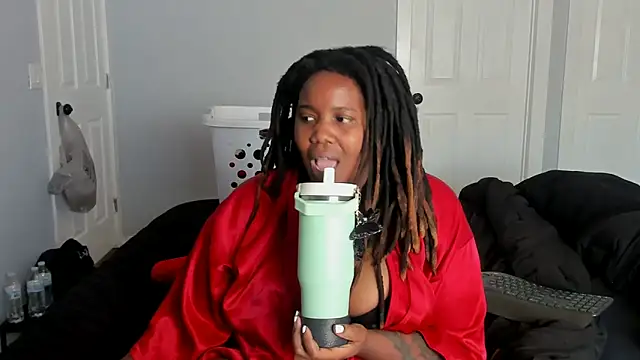 locsofchocolate online show from 15, 4, 2026