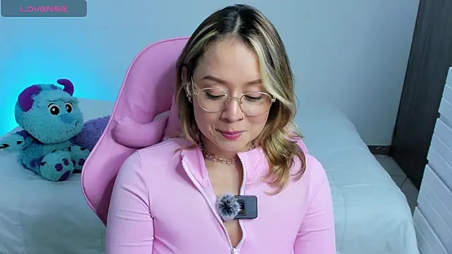 Ari Angel23 online show from 26, 5, 2026