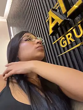 Snapshot of breenda01 chatting on 24, 3, 2026 breenda01 online show from 24, 3, 2026