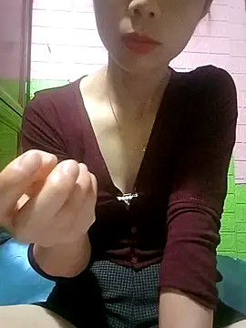 Snapshot of AmyLinee01 chatting on 7, 4, 2026 AmyLinee01 online show from 7, 4, 2026