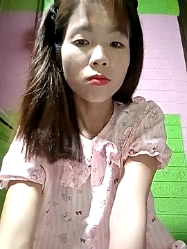 Snapshot of AmyLinee01 chatting on 28, 4, 2026 AmyLinee01 online show from 28, 4, 2026