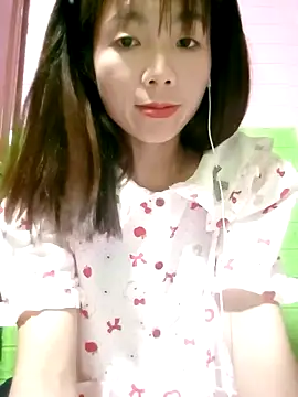 Snapshot of AmyLinee01 chatting on 30, 4, 2026 AmyLinee01 online show from 30, 4, 2026