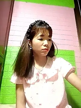 Snapshot of AmyLinee01 chatting on 13, 5, 2026 AmyLinee01 online show from 13, 5, 2026