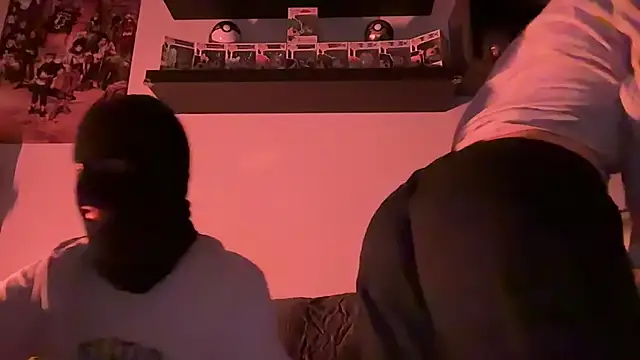 SilentScreamsVan- online show from 14, 4, 2026