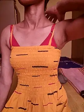 Snapshot of Curvy_Amyra chatting on 29, 3, 2026 Curvy Amyra online show from 29, 3, 2026