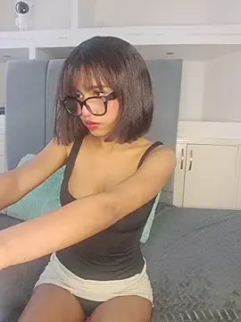 Snapshot of Lucy_Em chatting on 18, 4, 2026 Lucy Em online show from 18, 4, 2026