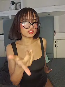 Snapshot of Lucy_Em chatting on 11, 5, 2026 Lucy Em online show from 11, 5, 2026