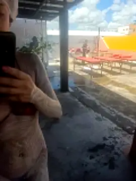 yarinhafox online show from 2, 4, 2026