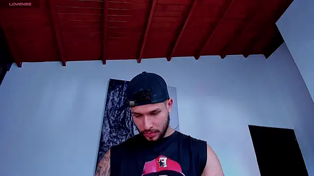 Snapshot of Santos_ramirez1 chatting on 2, 4, 2026 Santos ramirez1 online show from 2, 4, 2026