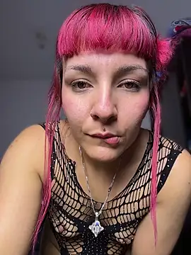 Snapshot of Amelie-RedHoney chatting on 5, 7, 2026 Amelie-RedHoney online show from 5, 7, 2026