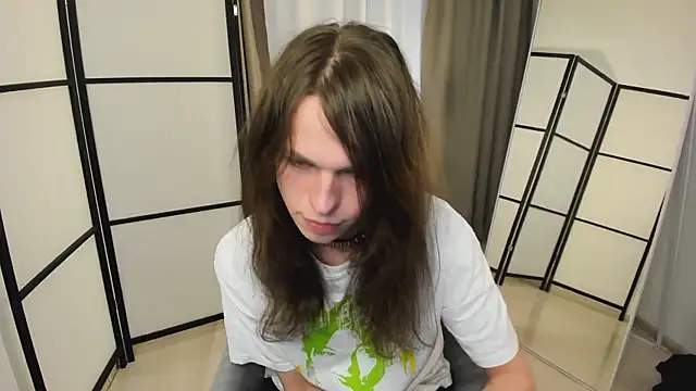 Snapshot of Louis_Hayes chatting on 24, 3, 2026 Louis Hayes online show from 24, 3, 2026