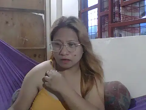 Snapshot of PinayChristine chatting on 10, 6, 2026 PinayChristine online show from 10, 6, 2026