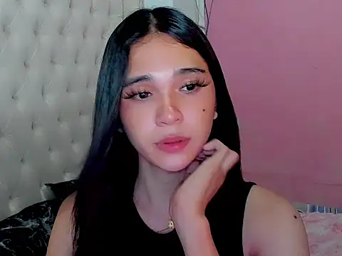 allaboutlara  online show from 6, 4, 2026