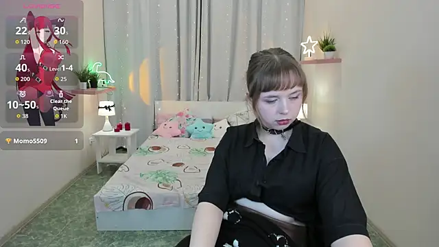 LeonaHicks online show from 7, 4, 2026