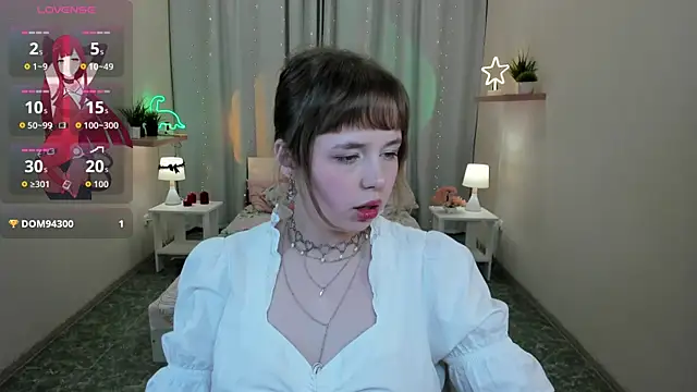 LeonaHicks online show from 9, 4, 2026