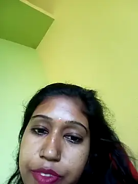 bannerjeesneha20 online show from 7, 5, 2026