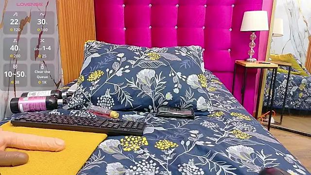 skinnyindiansluttt online show from 20, 7, 2026