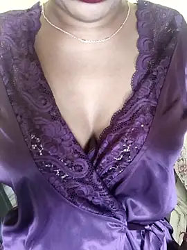 Snapshot of Rubina_Love chatting on 9, 4, 2026 Rubina Love online show from 9, 4, 2026