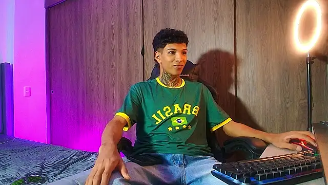 Snapshot of im_Usuga chatting on 26, 3, 2026 im Usuga online show from 26, 3, 2026