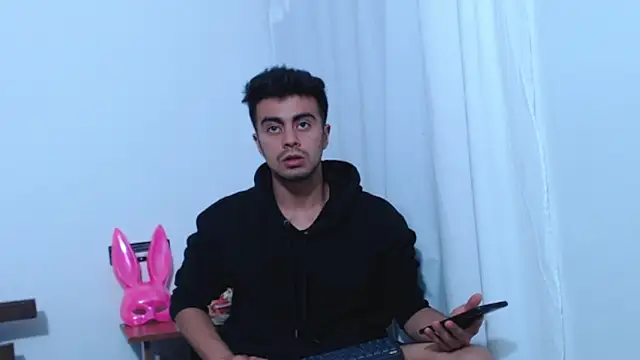 santiago luxx online show from 24, 3, 2026