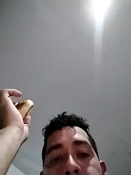 Gabriel leon33 online show from 18, 6, 2026