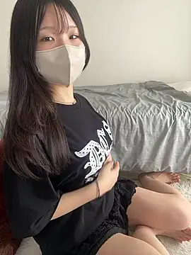 momo chi o0 online show from 26, 4, 2026