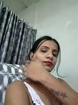 Snapshot of khushi_ji00 chatting on 13, 7, 2026 khushi ji00 online show from 13, 7, 2026