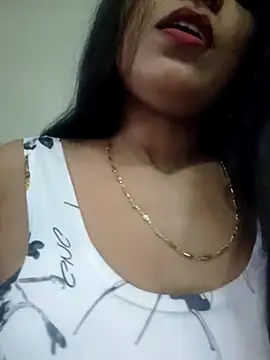 Snapshot of khushi_ji00 chatting on 20, 7, 2026 khushi ji00 online show from 20, 7, 2026