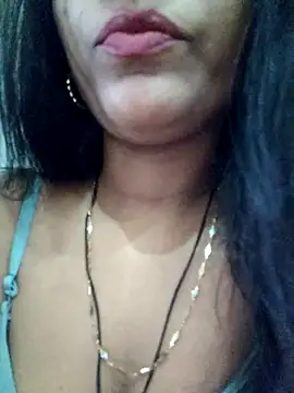 Snapshot of khushi_ji00 chatting on 23, 7, 2026 khushi ji00 online show from 23, 7, 2026