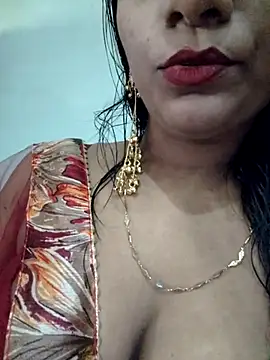 Snapshot of khushi_ji00 chatting on 24, 7, 2026 khushi ji00 online show from 24, 7, 2026